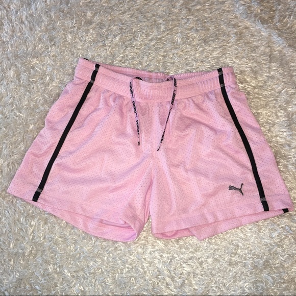 ⭐️🔻Puma Jogging Shorts - Picture 1 of 3